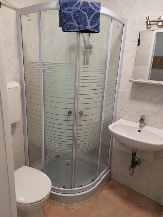 Apartament Szarszo Apartman Es Kempinghaz Balatonszarszo Zewnętrze zdjęcie
