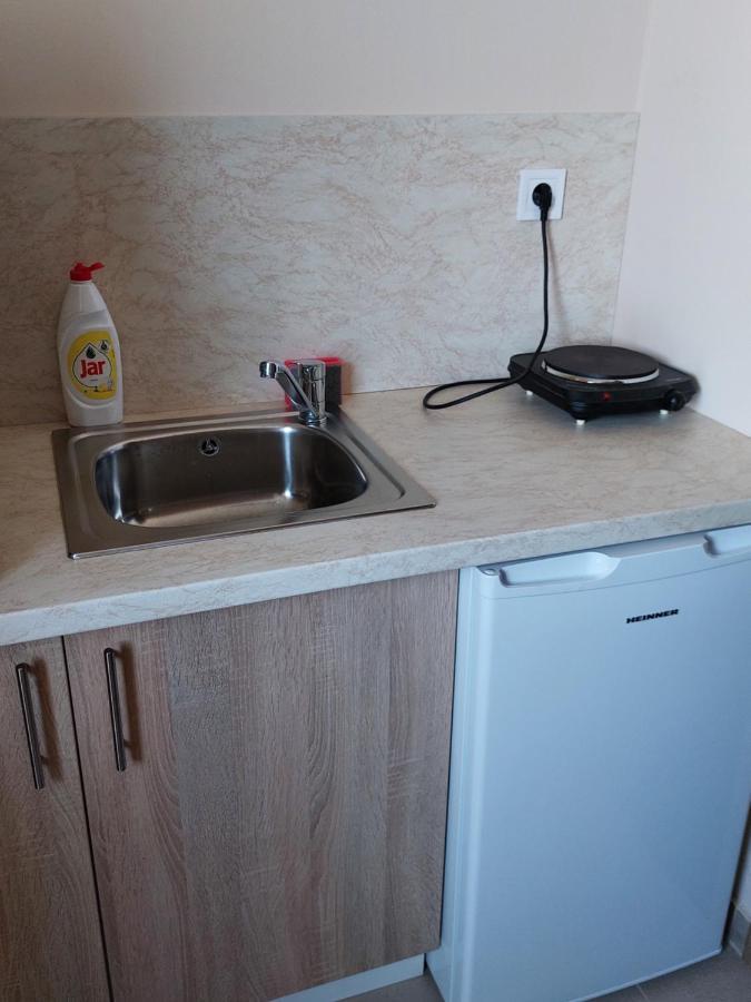 Apartament Szarszo Apartman Es Kempinghaz Balatonszarszo Zewnętrze zdjęcie